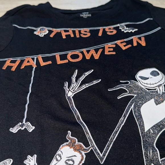 Disney- “This is Halloween” Nightmare Before Christmas T-Shirt, Girls size 6/6X - Picture 2 of 4